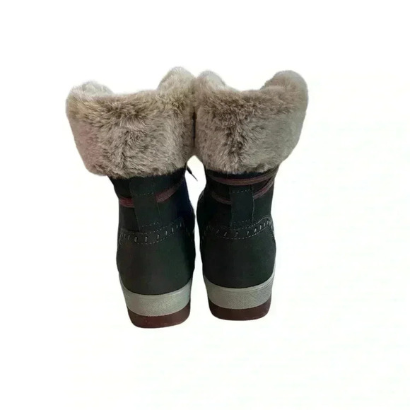 Cougar Woman’s Waterproof Boots Size 10 - Picture 3 of 9